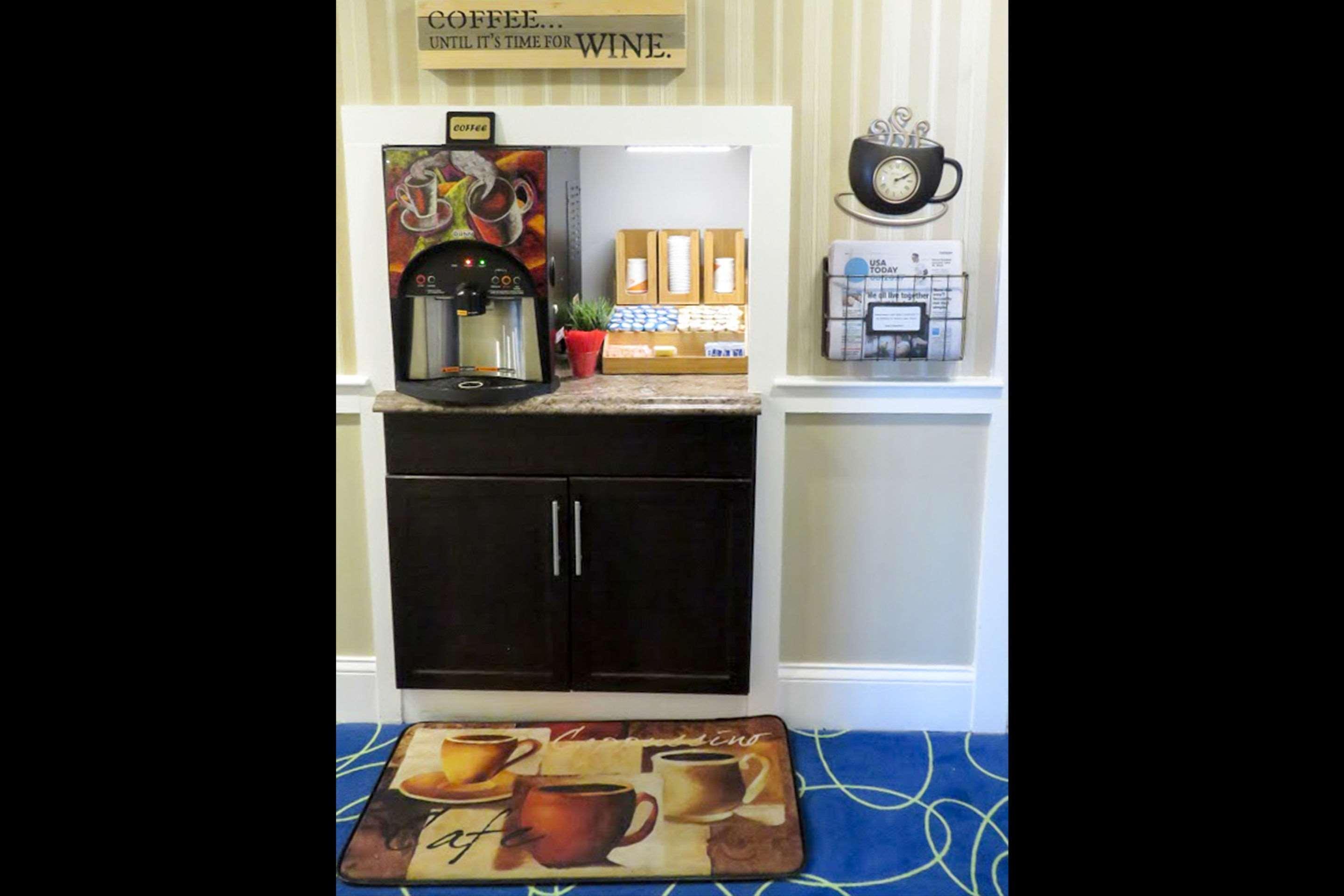 Rodeway Inn Logan International Airport Revere Buitenkant foto