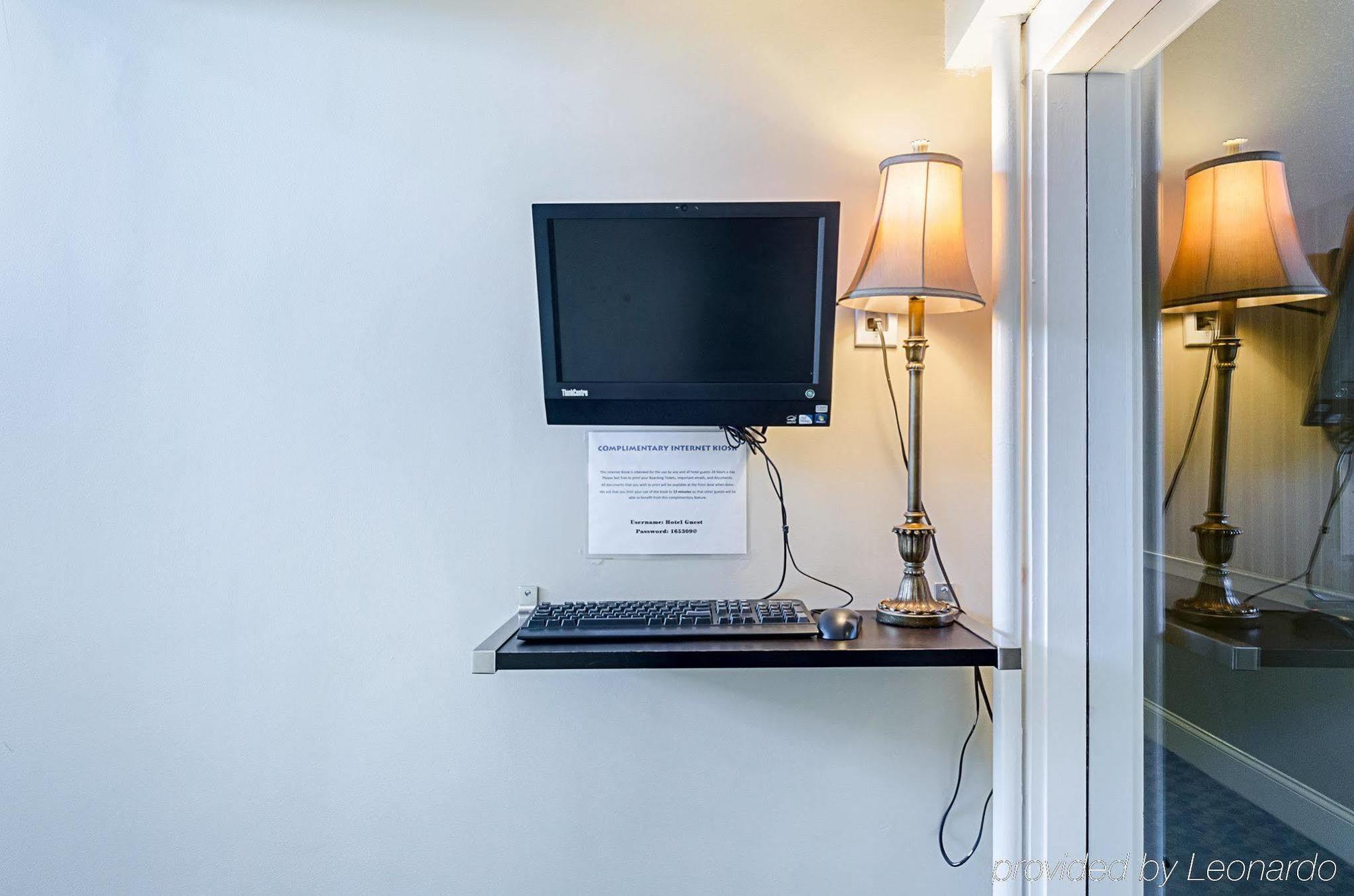 Rodeway Inn Logan International Airport Revere Buitenkant foto